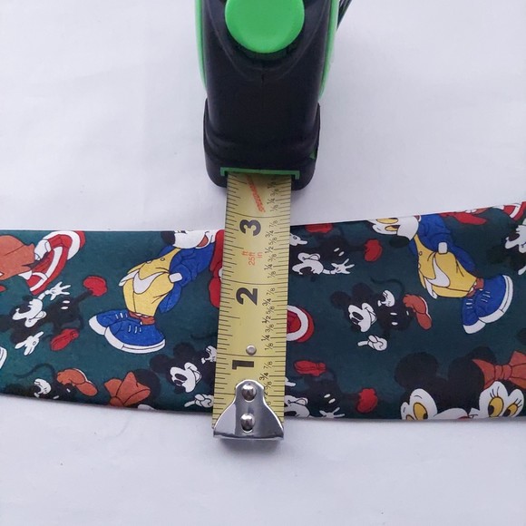 Albeari Mickey and Minnie Mouse Green Vintage Tie - Picture 3 of 6
